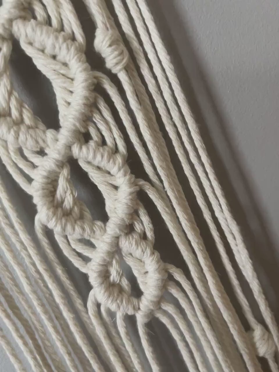 Video showcasing the handmade Islamic macrame wall hanging set with crescent moon, Ramadan Kareem and star designs.