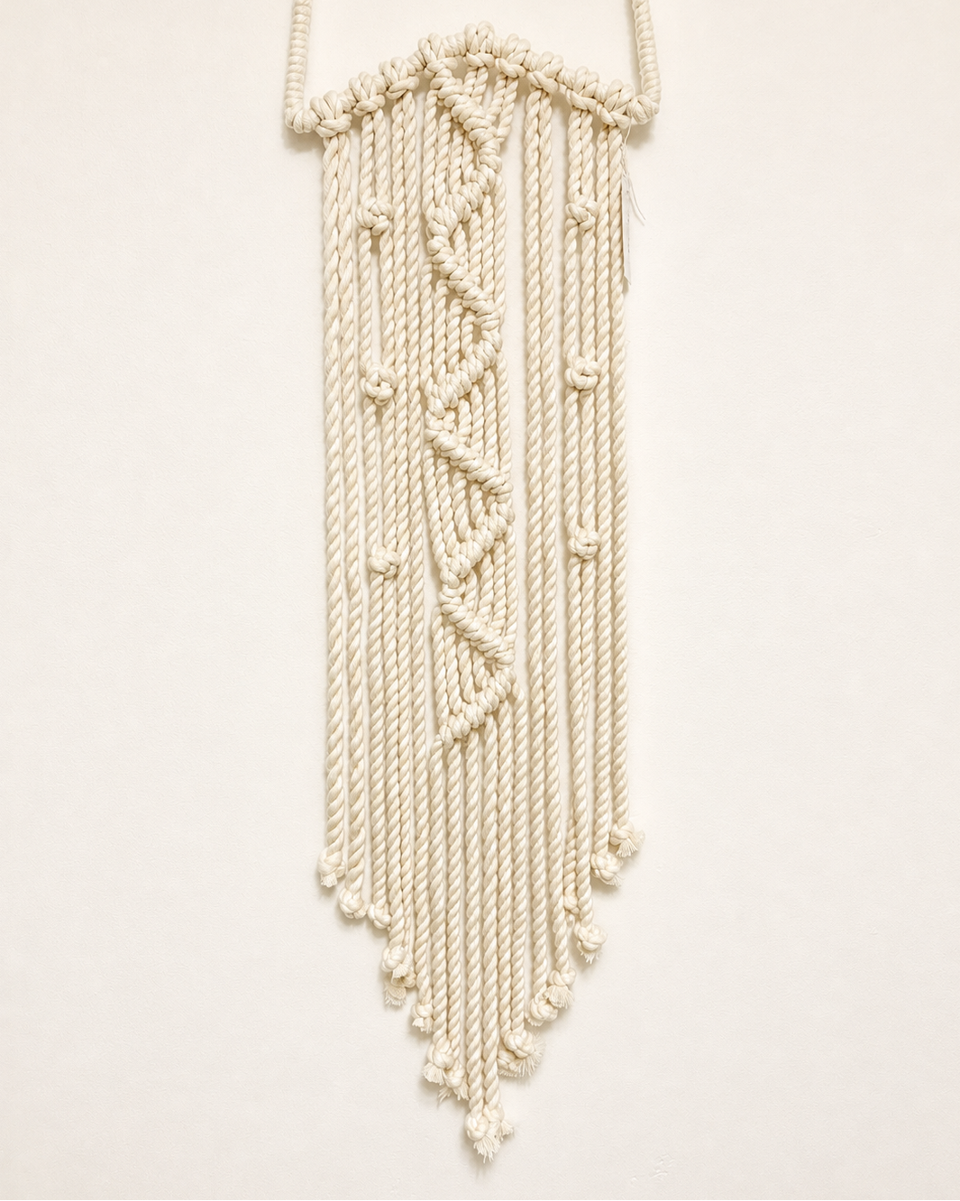 30 cm handmade macrame star wall hanging in Zigzag style, approximately 80 cm long